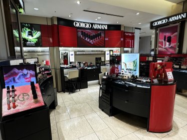 GIORGIO ARMANI beauty(ジョルジオ アルマーニ ビューティー)@梅田/阪急*美容部員