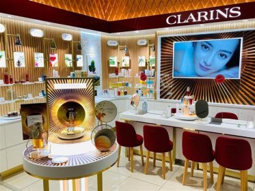 【正社員登用あり】CLARINS(クラランス)@大阪/阪急メンズ*エステティシャン
